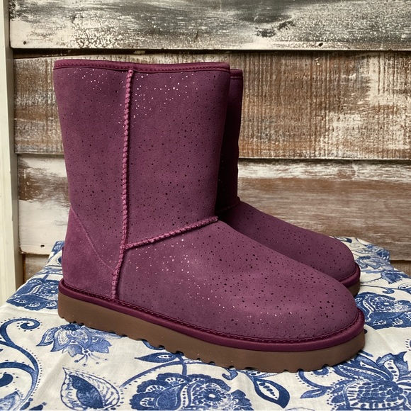 NEW UGG Classic Short Metallic Spots Boot - Picture 2 of 12